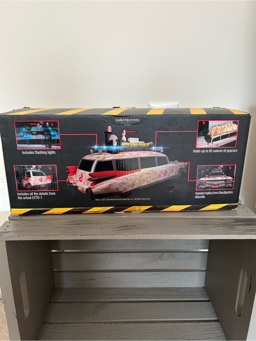 Ghostbusters Afterlife Ecto 1 Popcorn Container AMC Exclusive Ltd Edition NIB - Picture 3 of 9